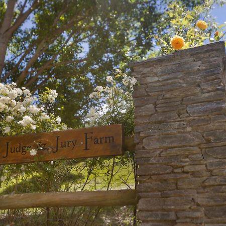 Judge & Jury Farm Retreat Villa Gibbston Buitenkant foto